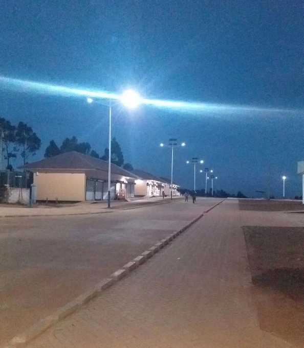 东河区非洲科特迪瓦太阳能路灯工程